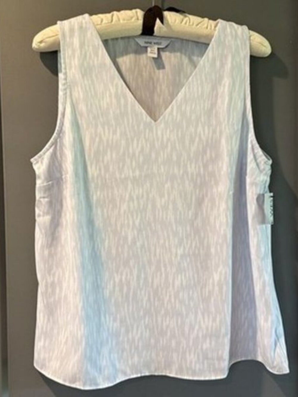 Nine West Light Blue V-Neck Sleeveless Woven Polyester Tank Top Petite Medium